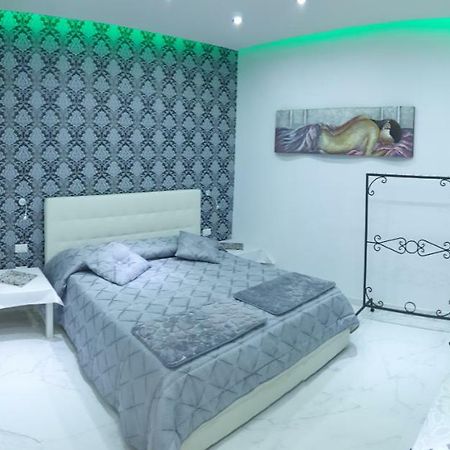 Luxury Room Al Cristo Velato Napoli Eksteriør billede