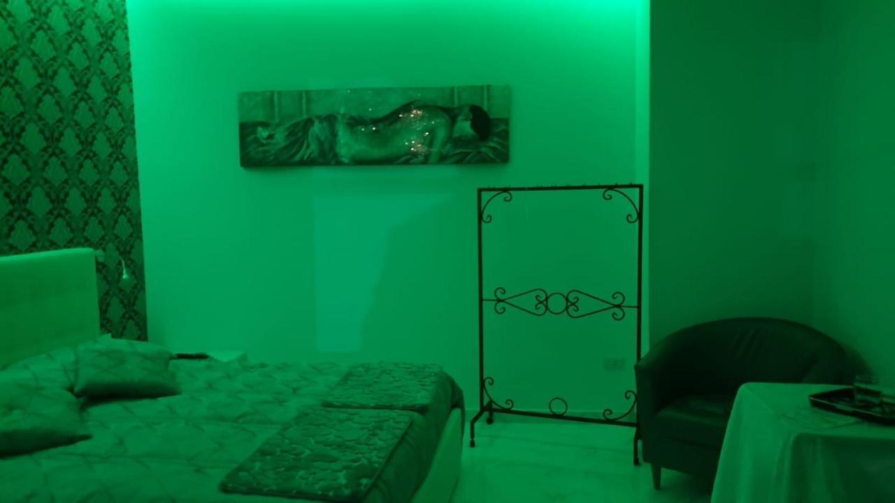Luxury Room Al Cristo Velato Napoli Eksteriør billede